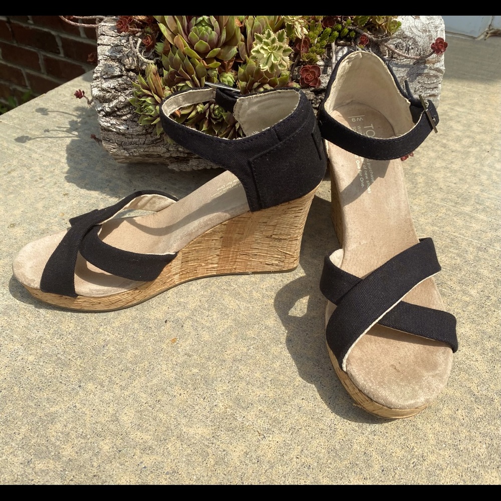 TOMS 9W Women’s Espadrille Wedge Sandals -EUC